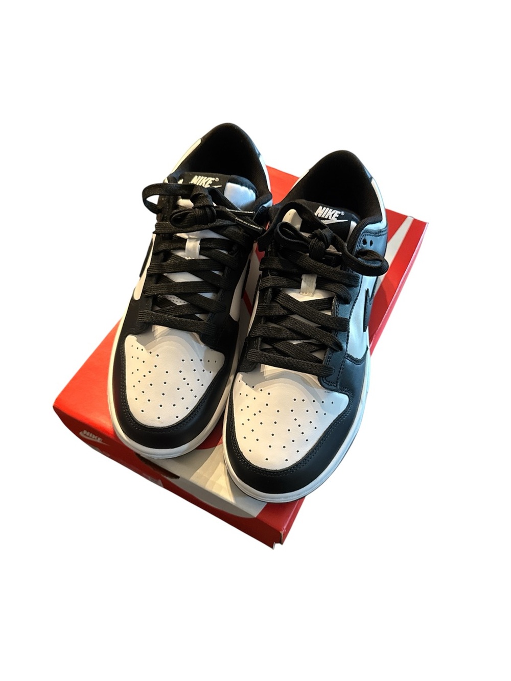 Nike Black and White Low-Top Shoes Pandas Men’s 9